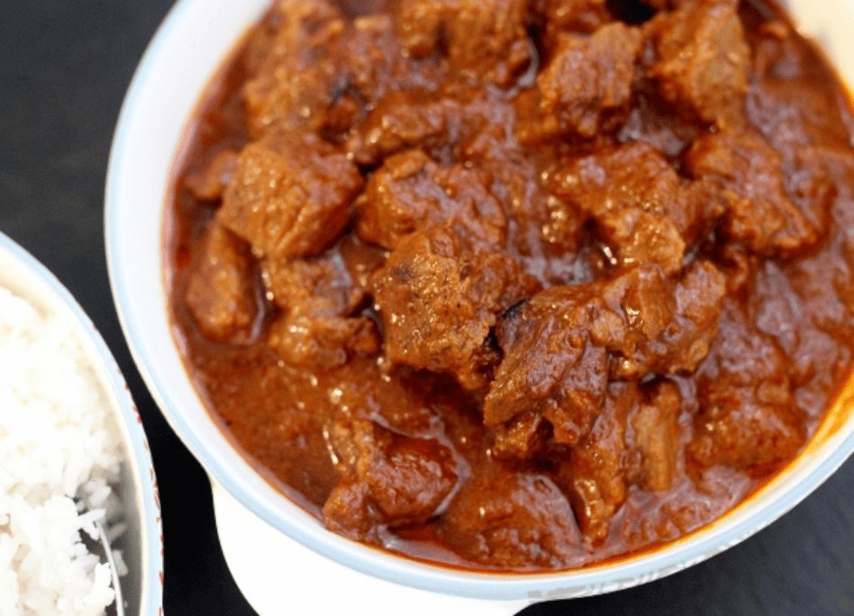 Boeuf à la sauce tomate